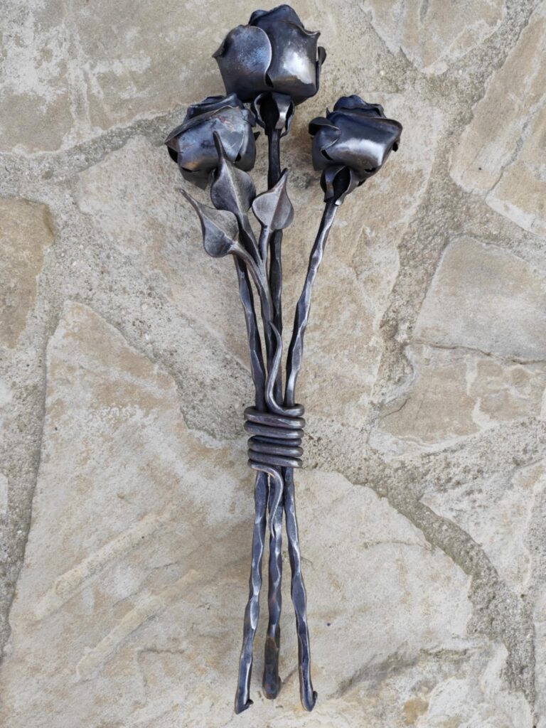 Ručně kovaná růže